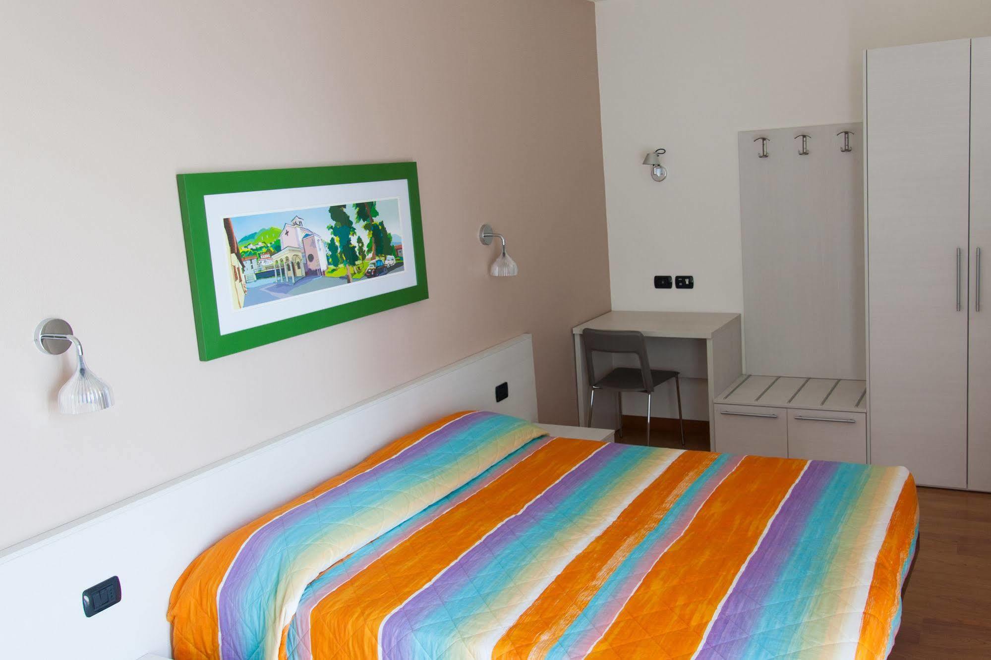 Residence Cafelicita - Promotion - Apartments Lake View - Infinity Pool - Jacuzzi 그라베도나 외부 사진